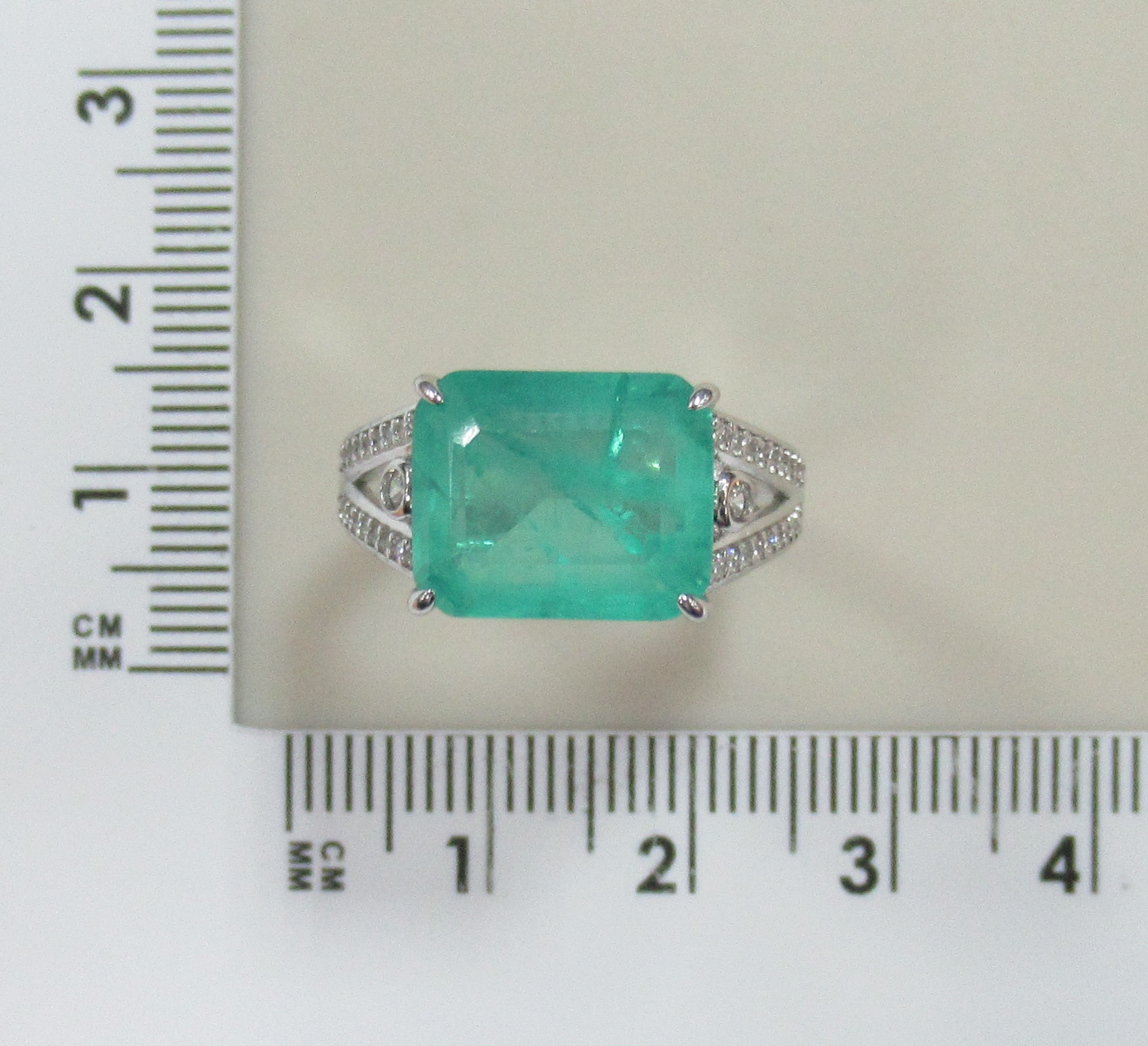 Серебряное кольцо с горным хрусталем